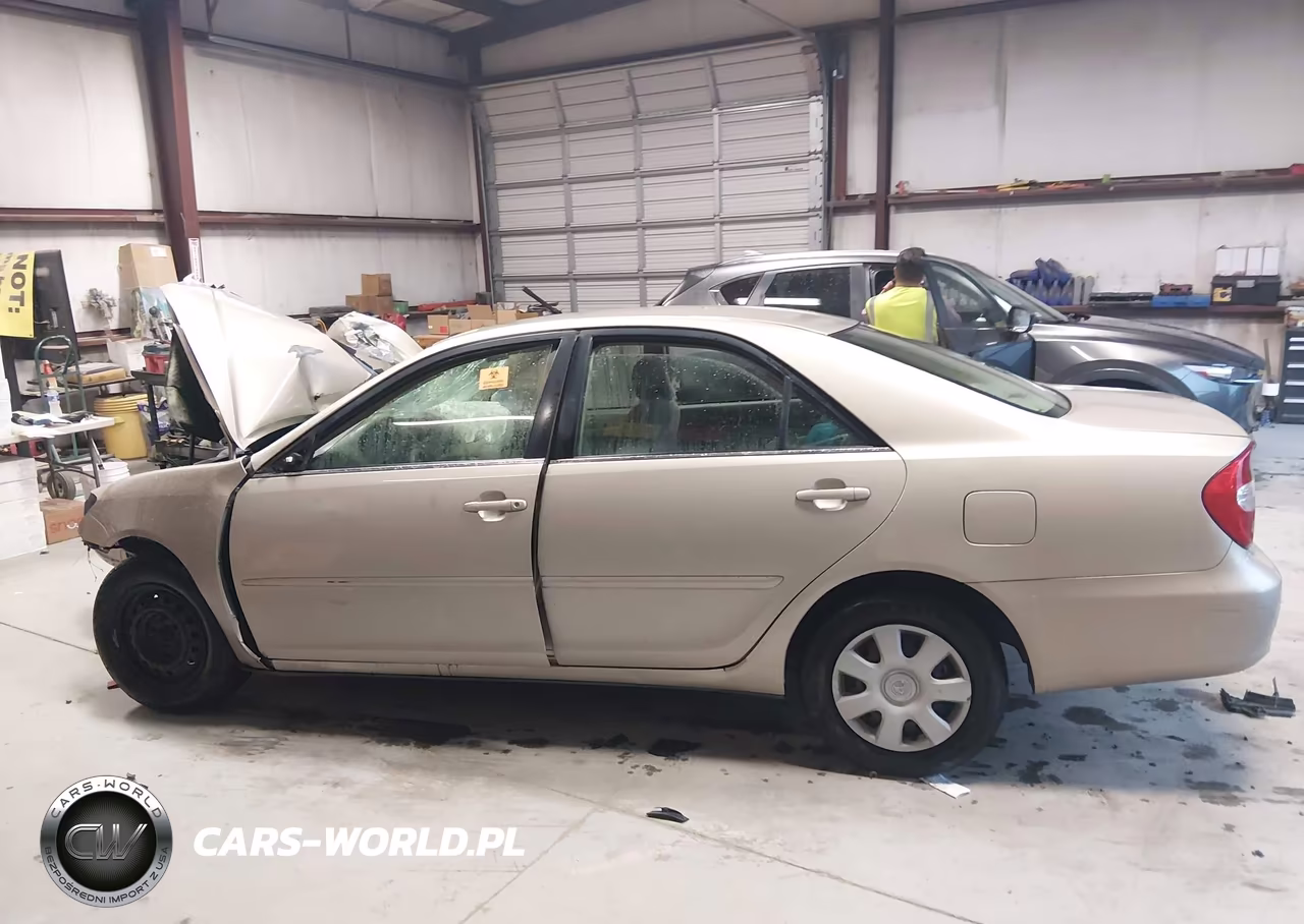 2003 Toyota Camry Le VIN:4T1BE32K23U766699 - 13