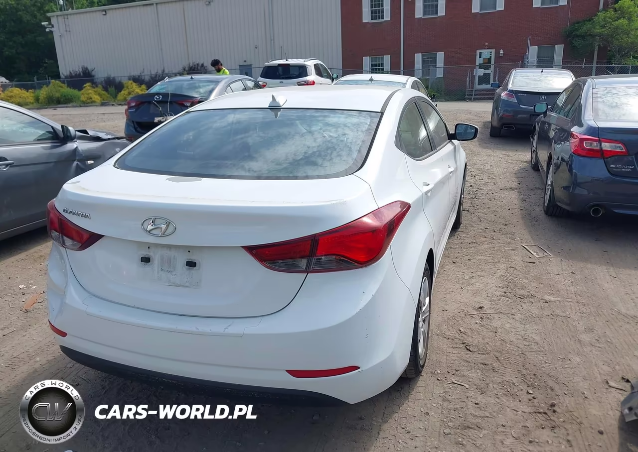 2016 Hyundai Elantra Se VIN:5NPDH4AE4GH765818 - 4