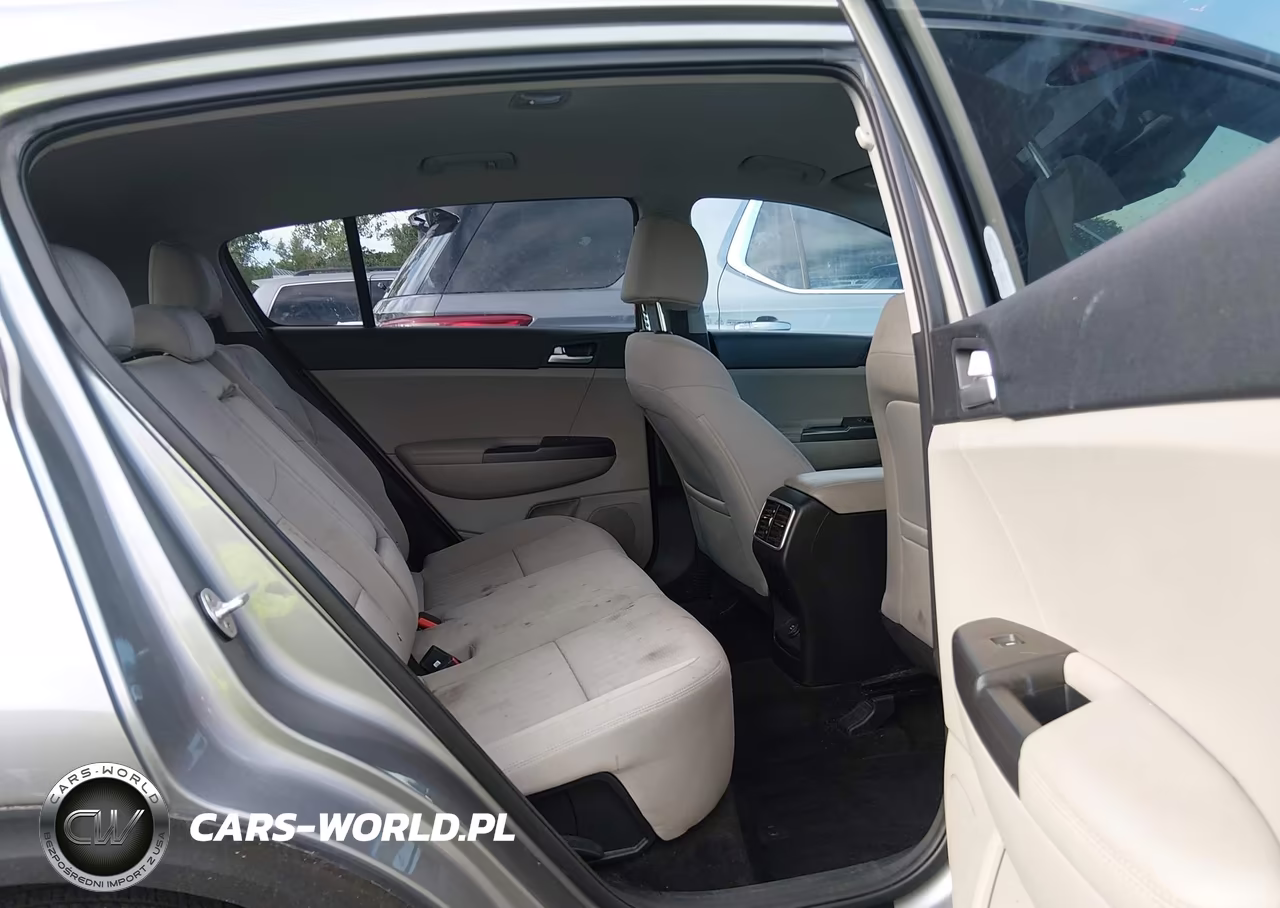 2020 Kia Sportage Lx VIN:KNDPM3AC1L7808561 - 8