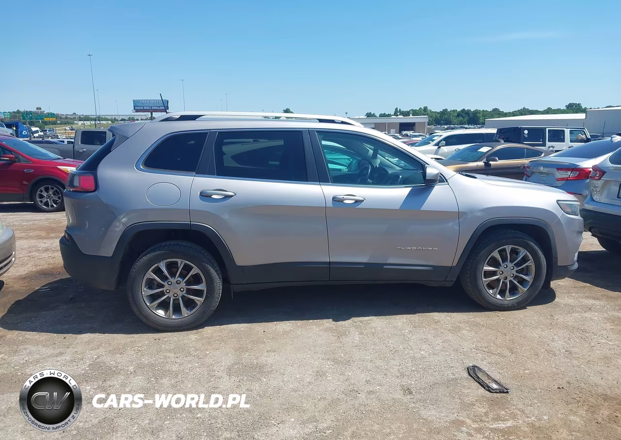 2019 Jeep Cherokee Latitude Plus Fwd VIN:1C4PJLLB0KD226285 - 13