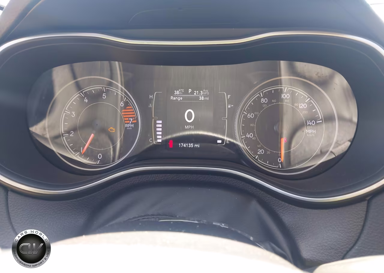 2019 Jeep Cherokee Latitude Plus Fwd VIN:1C4PJLLB0KD226285 - 7