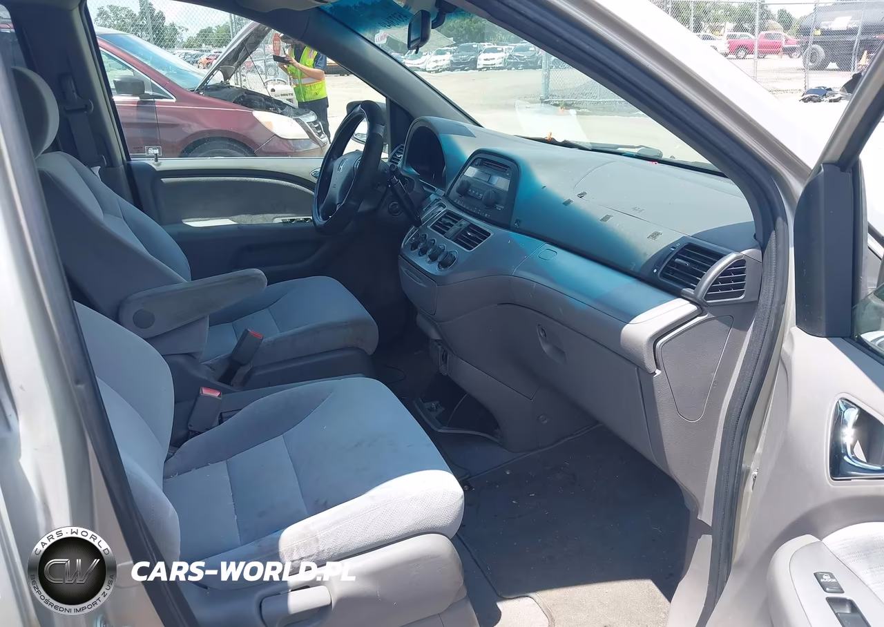 2008 Honda Odyssey Lx VIN:5FNRL38208B099356 - 5