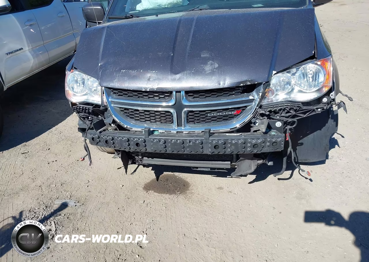 2018 Dodge Grand Caravan Sxt VIN:2C4RDGCG7JR253577 - 12
