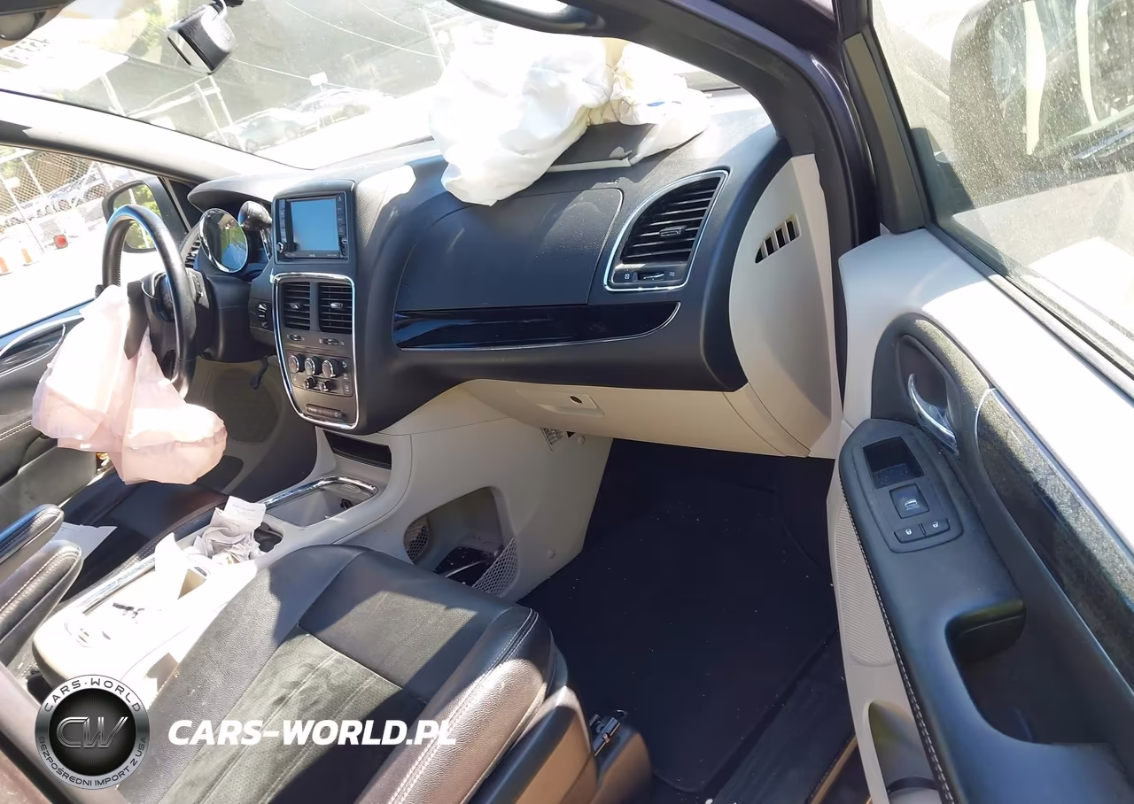 2018 Dodge Grand Caravan Sxt VIN:2C4RDGCG7JR253577 - 5