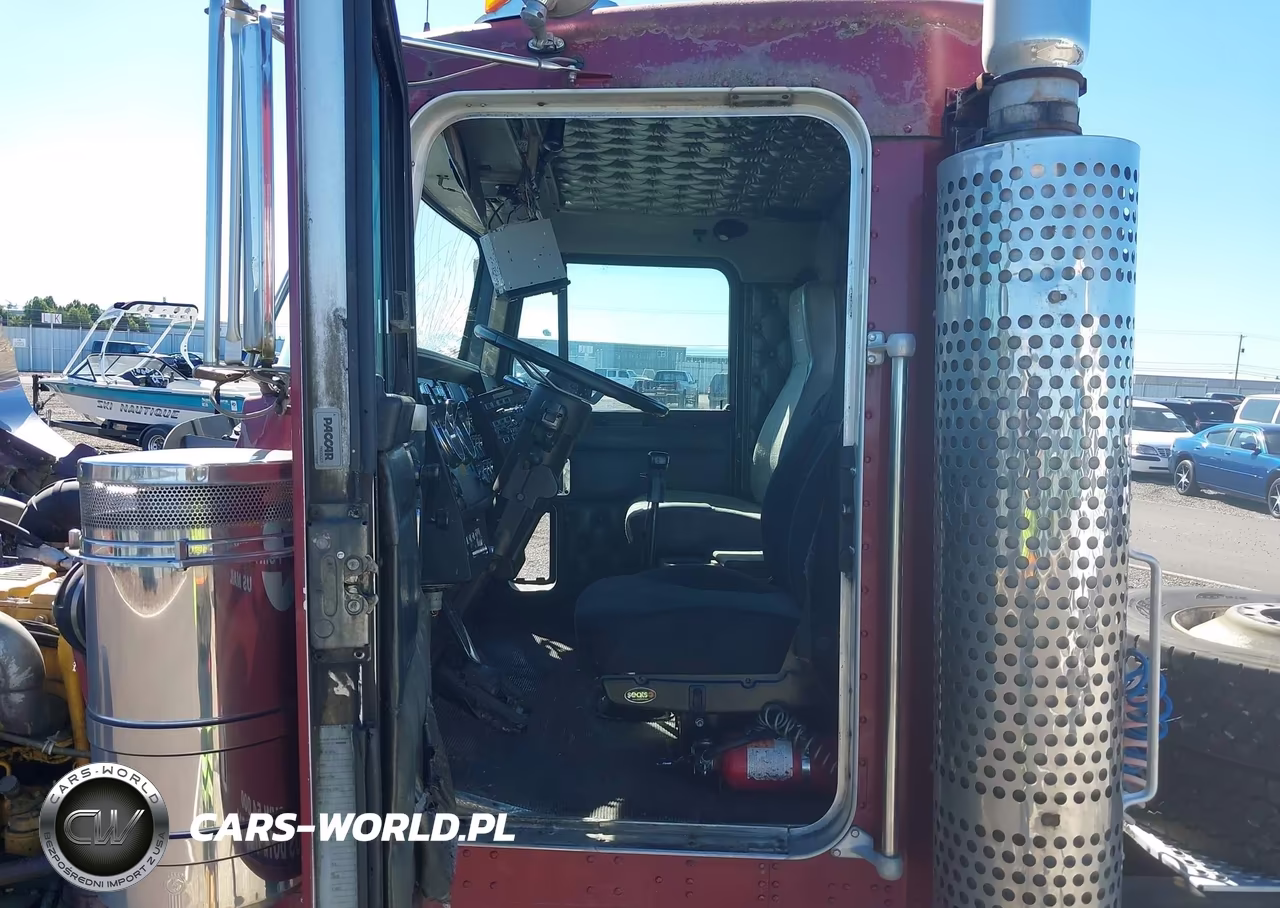 1997 Kenworth Construction W900 VIN:1XKWDB9XXVJ740929 - 6