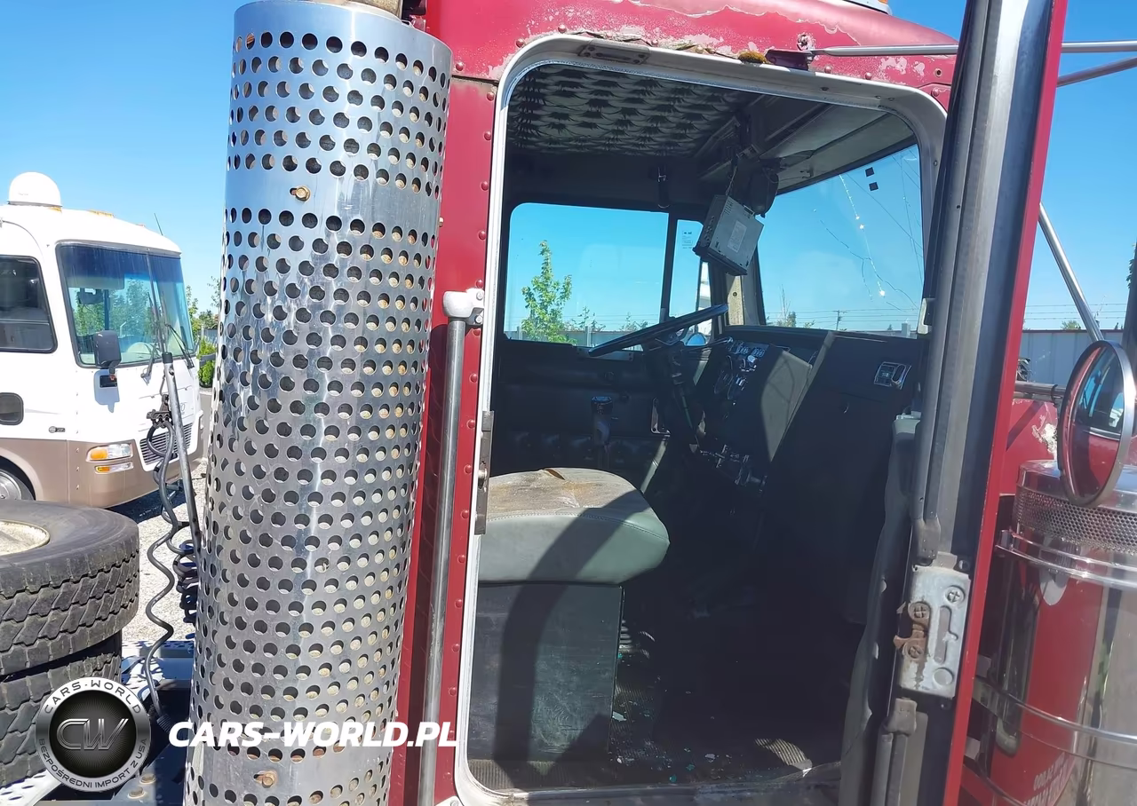 1997 Kenworth Construction W900 VIN:1XKWDB9XXVJ740929 - 7