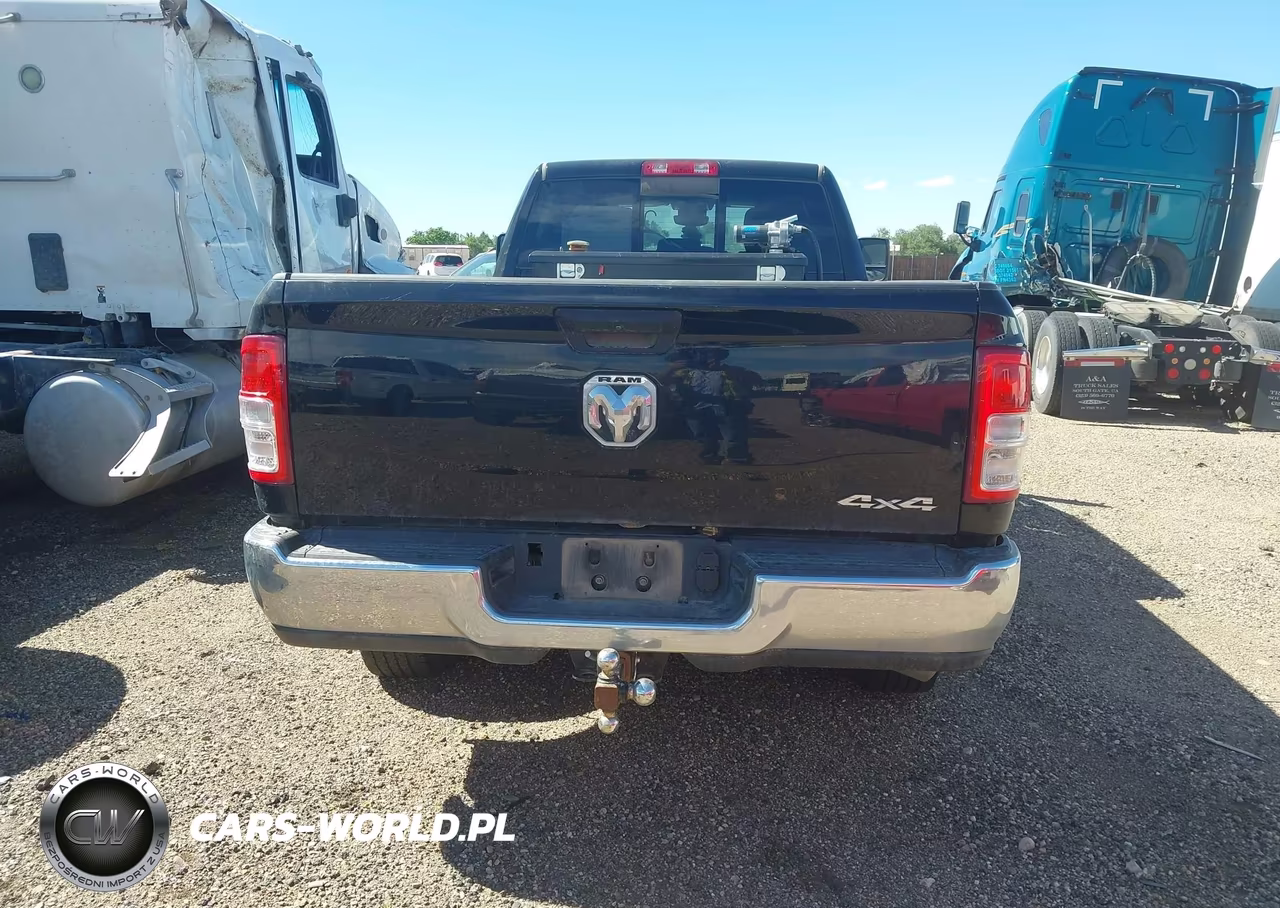 2024 Ram 2500 Tradesman 4X4 8' Box VIN:3C6UR5HL7RG296539 - 18