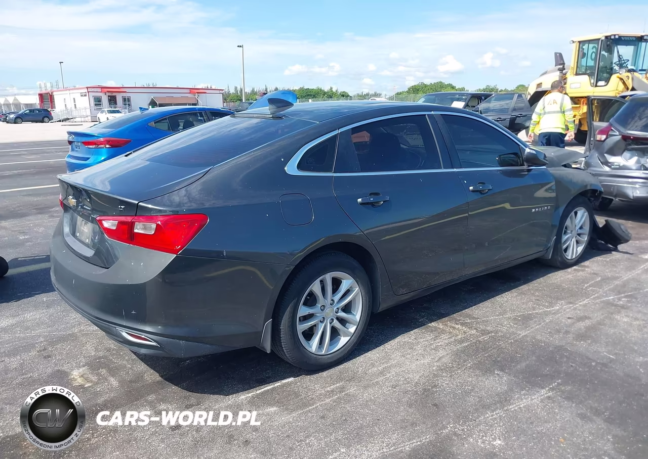 2018 Chevrolet Malibu Lt VIN:1G1ZD5ST4JF237954 - 4