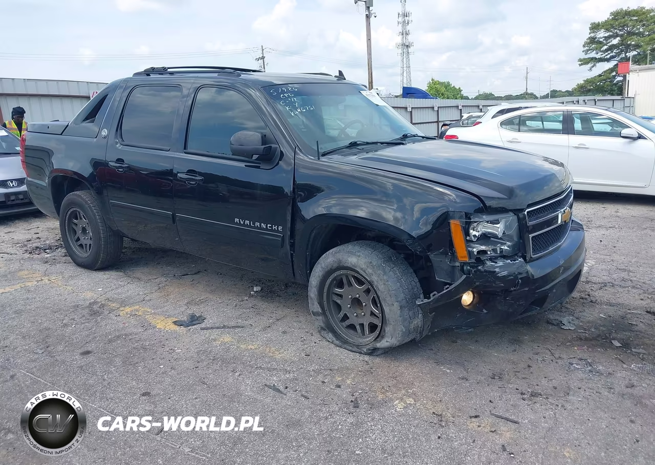 2013 Chevrolet Avalanche Lt – zdjęcie 1 z 16