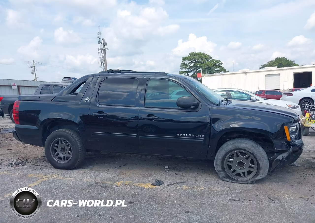 2013 Chevrolet Avalanche Lt VIN:3GNMCFE07DG356751 - 13