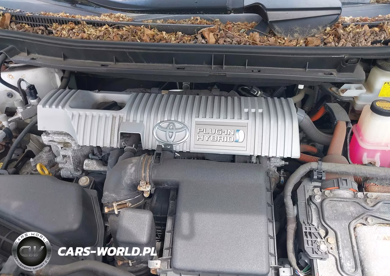 2012 Toyota Prius Plug-In VIN:JTDKN3DP1C3021378 - 10