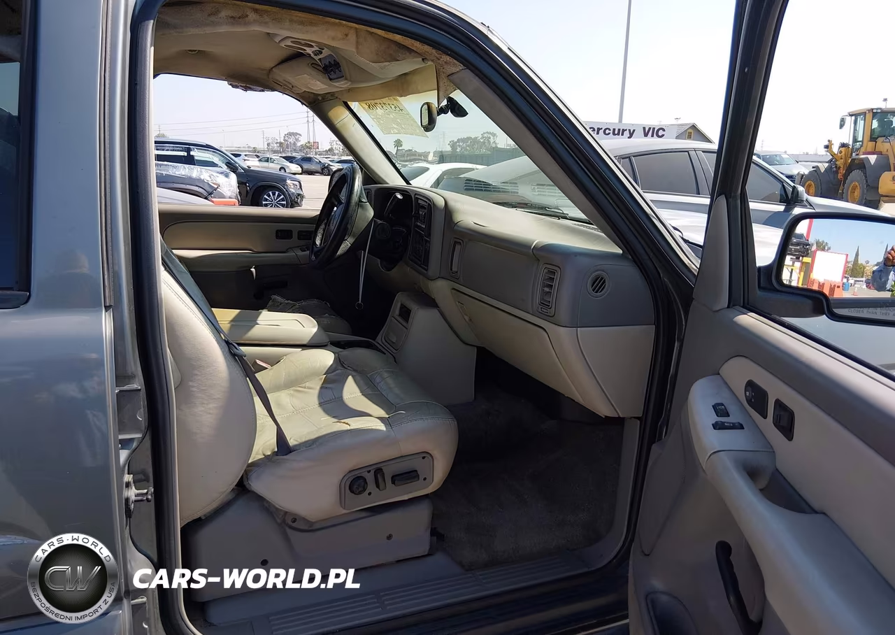 2002 Chevrolet Tahoe Lt VIN:1GNEC13T12R253679 - 5