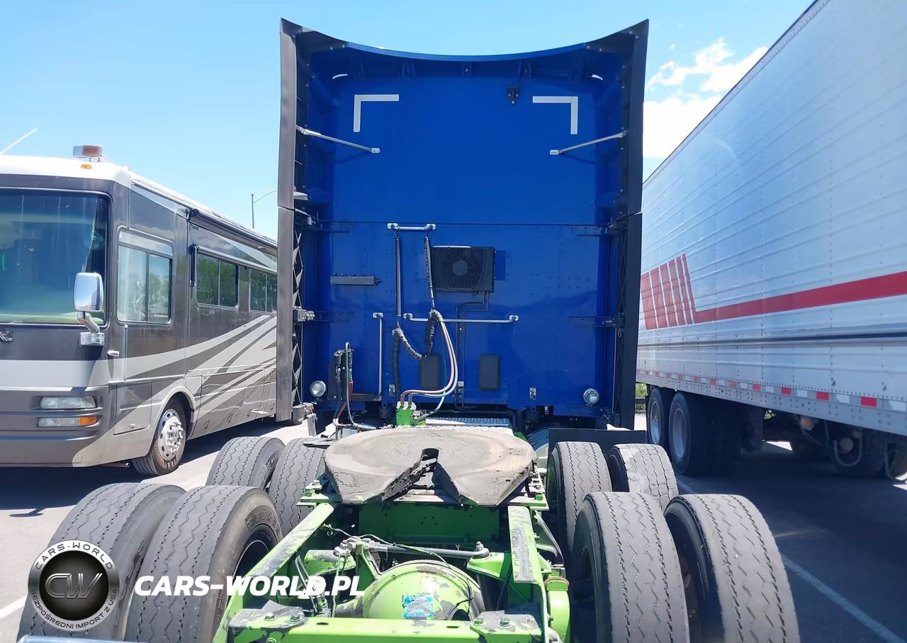 2023 Kenworth T680 VIN:1XKYDP9X7PJ235780 - 15