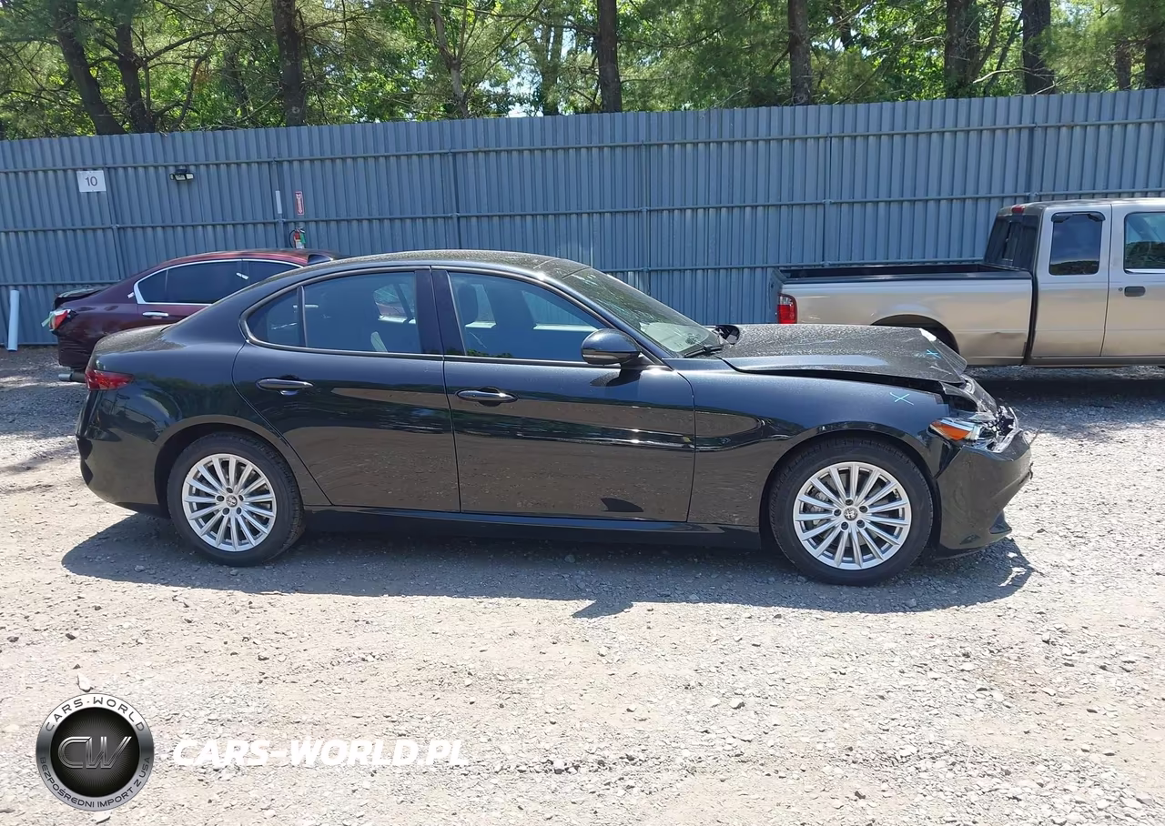 2022 Alfa Romeo Giulia Sprint Awd VIN:ZARFANAN2N7663329 - 13