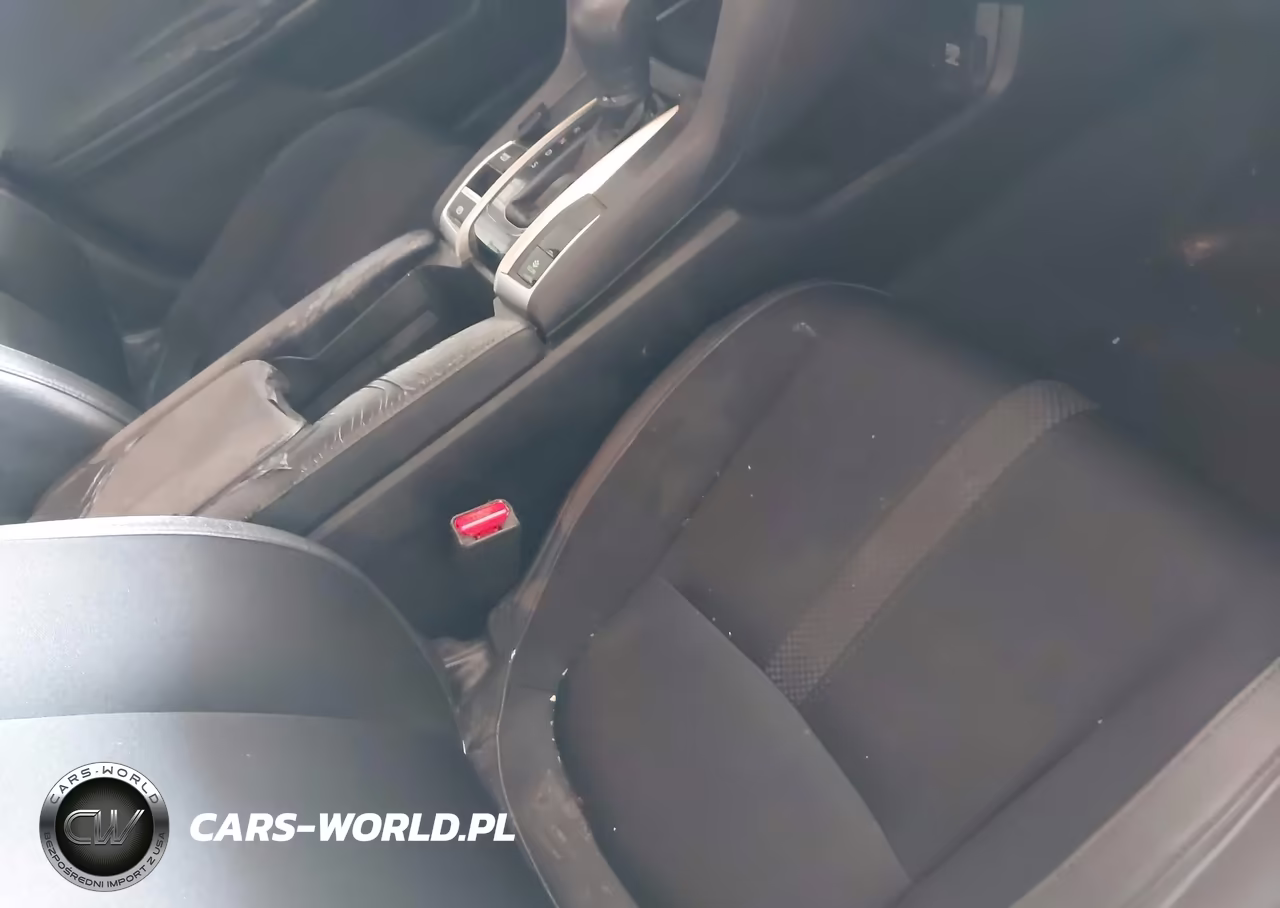 2019 Honda Civic Sport VIN:19XFC2F82KE015135 - 5