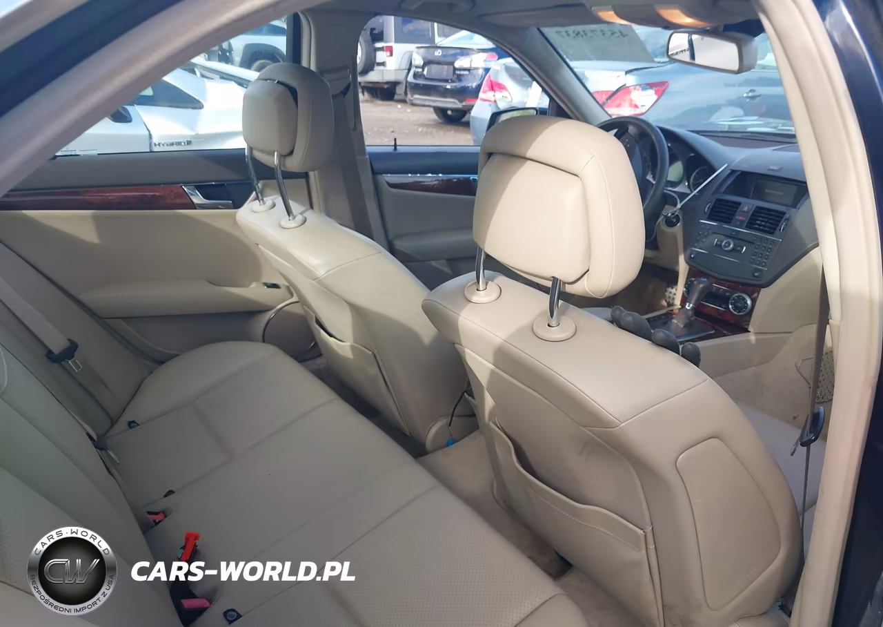 2010 Mercedes-Benz C 300 Luxury 4Matic-Sport 4Matic VIN:WDDGF8BB6AR121273 - 8