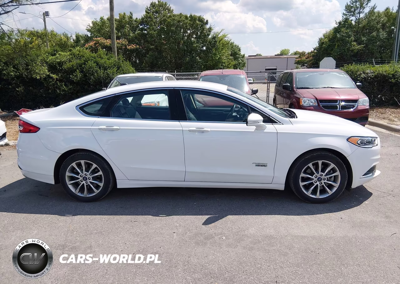 2018 Ford Fusion Energi Se Luxury VIN:3FA6P0PU4JR121944 - 13