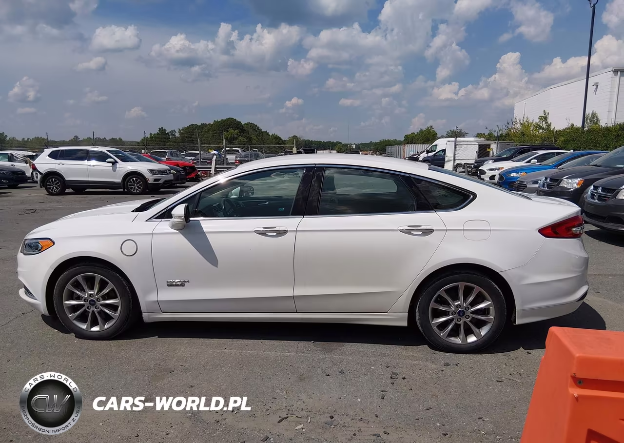 2018 Ford Fusion Energi Se Luxury VIN:3FA6P0PU4JR121944 - 14