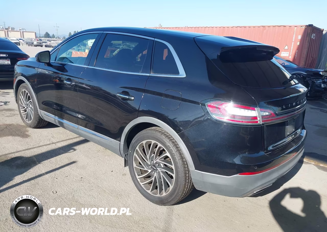 2019 Lincoln Nautilus Reserve VIN:2LMPJ6L93KBL26241 - 3
