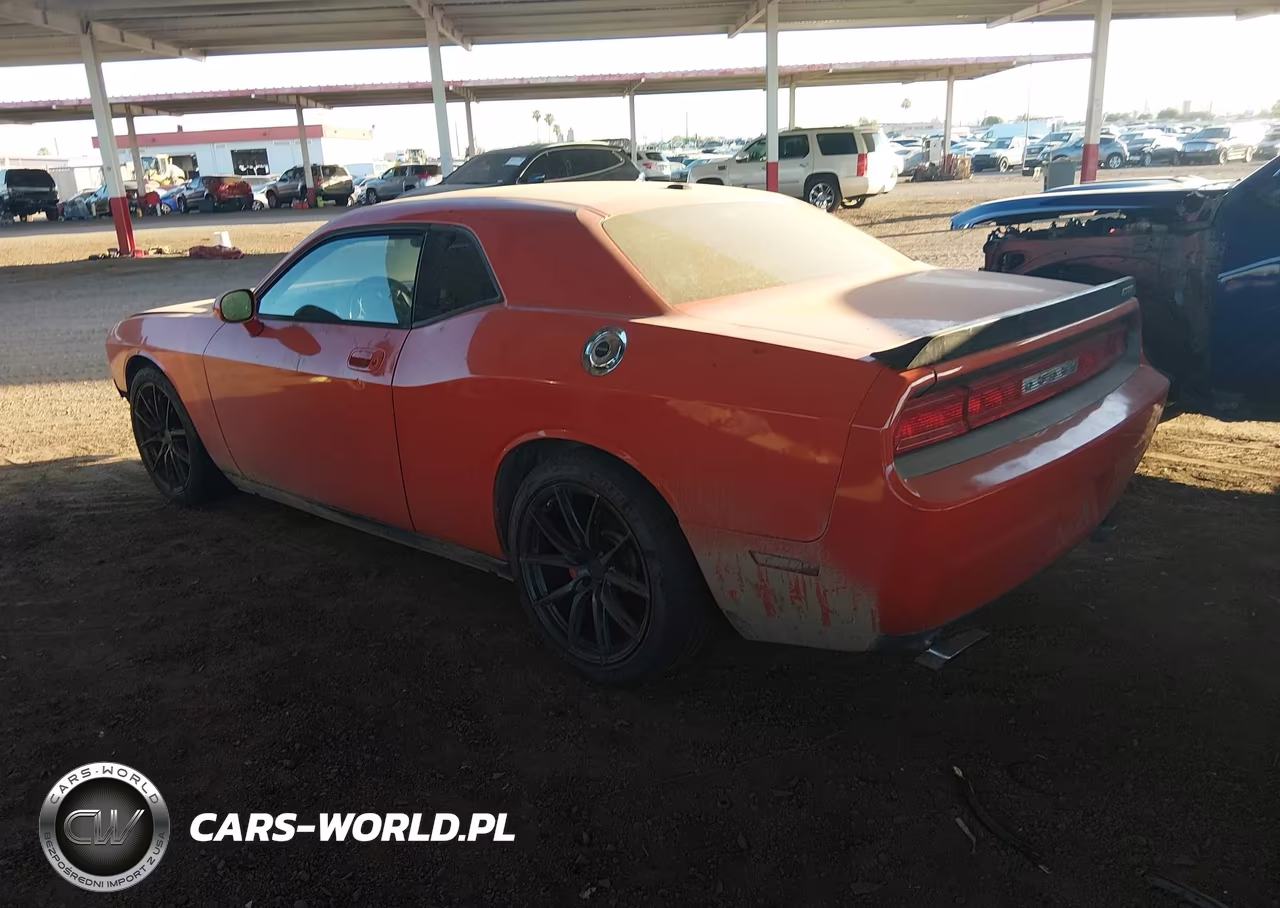 2009 Dodge Challenger Srt8 VIN:2B3LJ74W69H588112 - 3