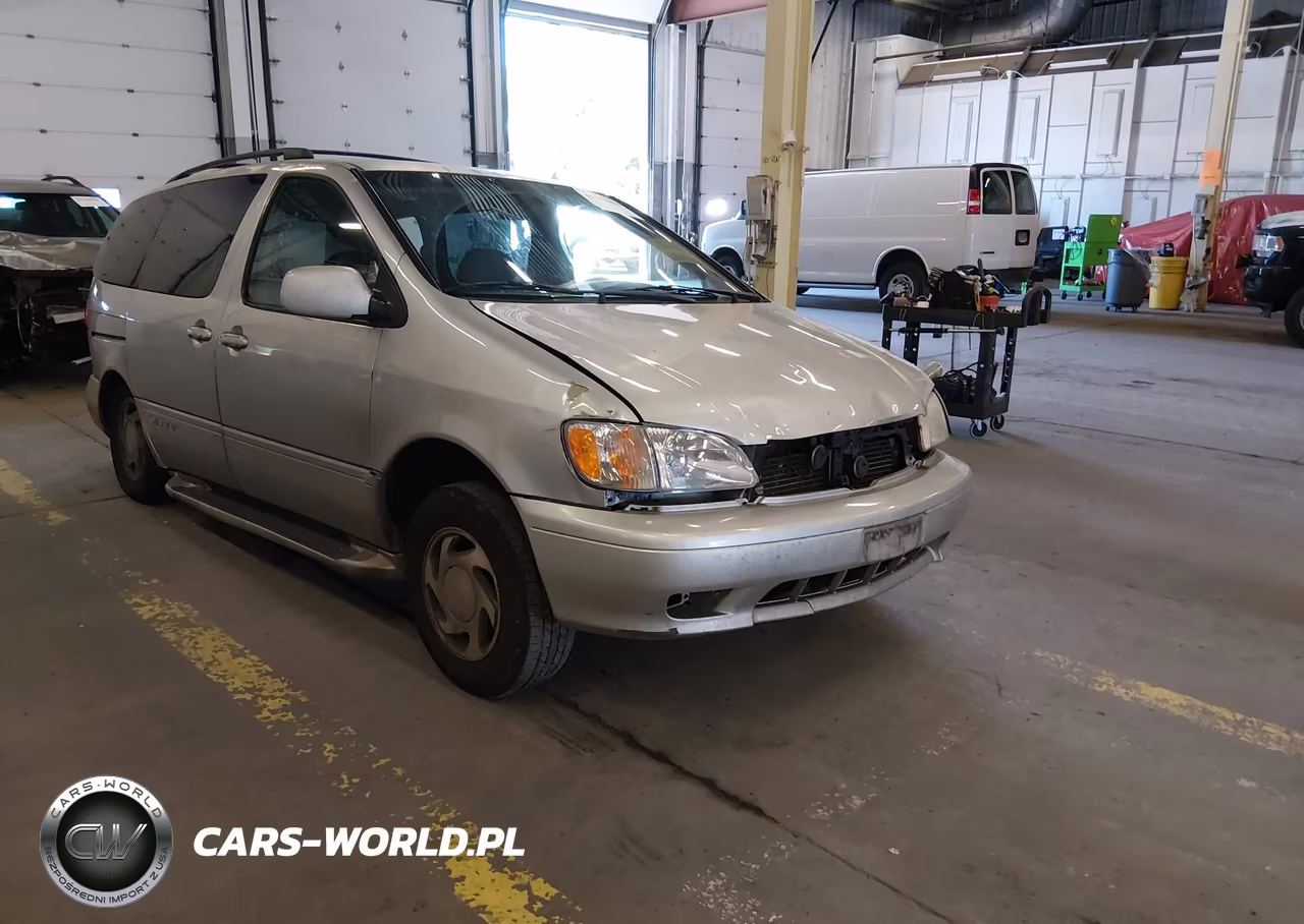 2002 Toyota Sienna Le