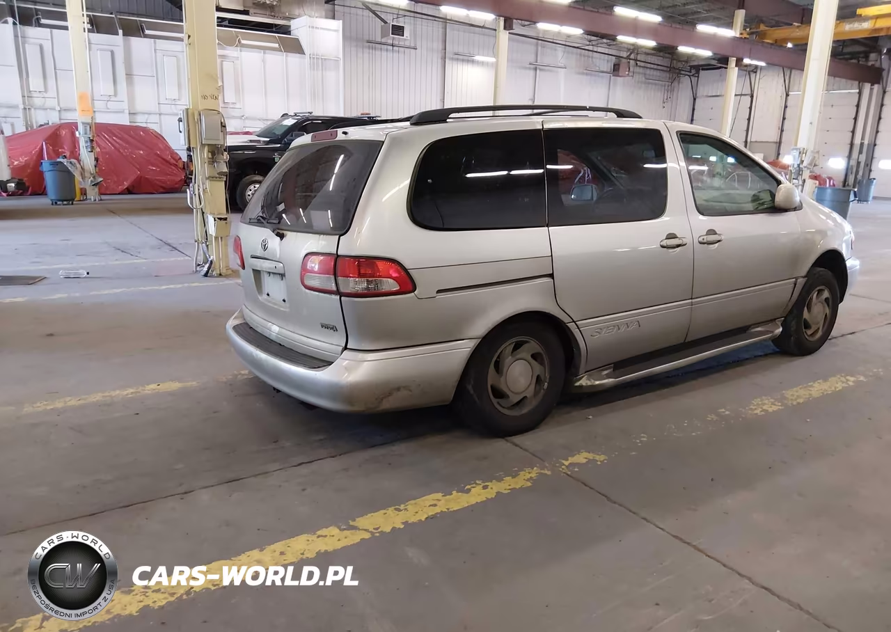 2002 Toyota Sienna Le VIN:4T3ZF13C22U475522 - 4