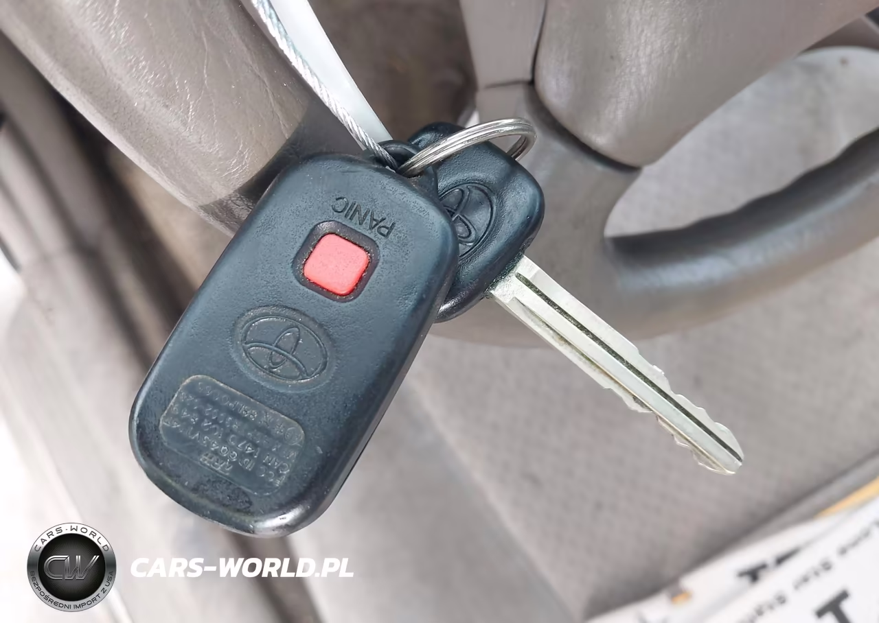 2003 Toyota Camry Le VIN:4T1BE32K03U657559 - 11