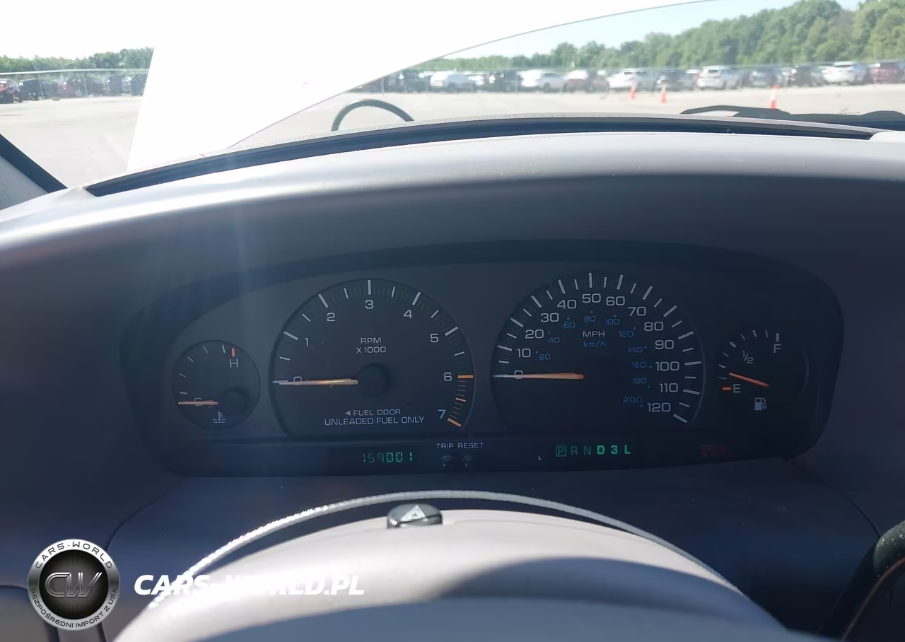 1996 Chrysler Town & Country VIN:1C4GP54L7TB210647 - 7
