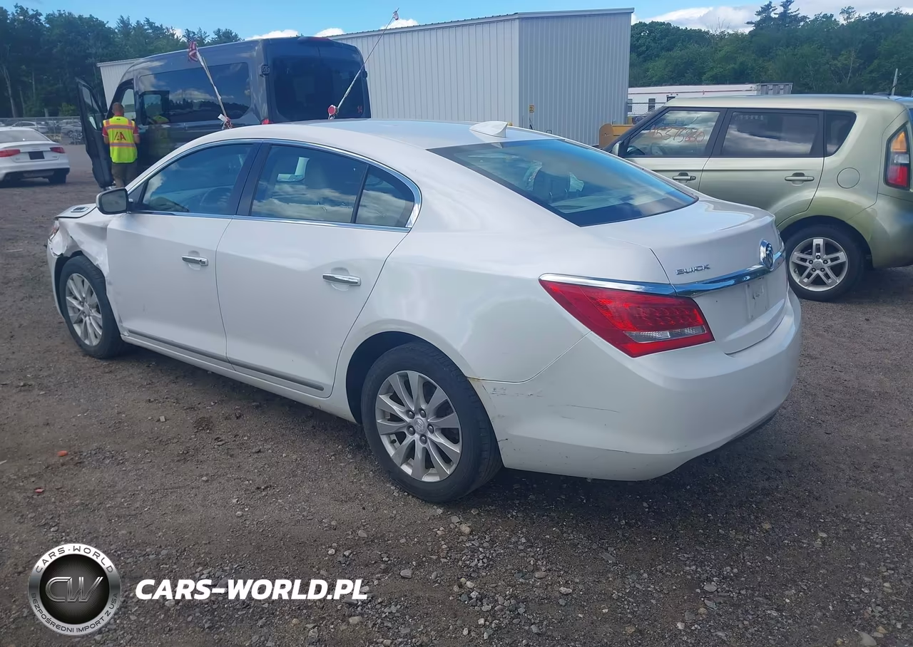 2015 Buick Lacrosse VIN:1G4GA5GR7FF190474 - 3