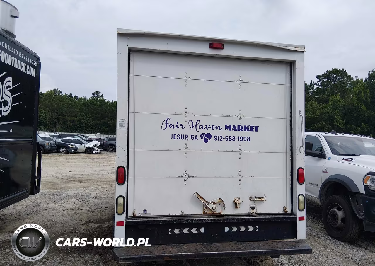 2011 Ford Econoline Commercial Cutaway VIN:1FDWE3FL3BDB10191 - 16