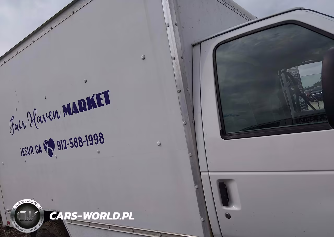 2011 Ford Econoline Commercial Cutaway VIN:1FDWE3FL3BDB10191 - 8