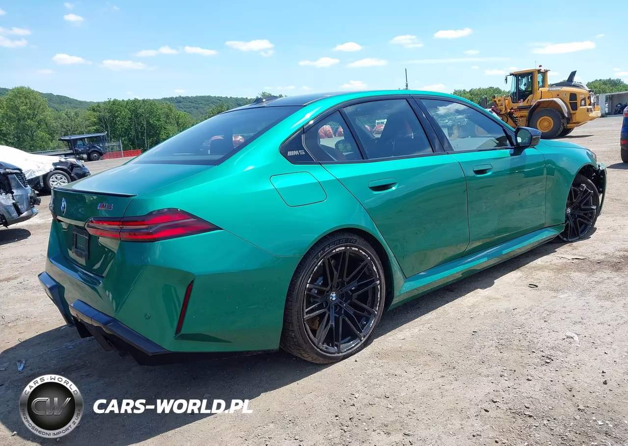 2026 BMW M5 VIN:WBS83FK00TCW75661 - 4