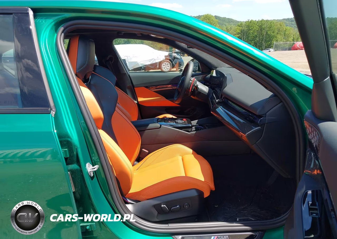2026 BMW M5 VIN:WBS83FK00TCW75661 - 5