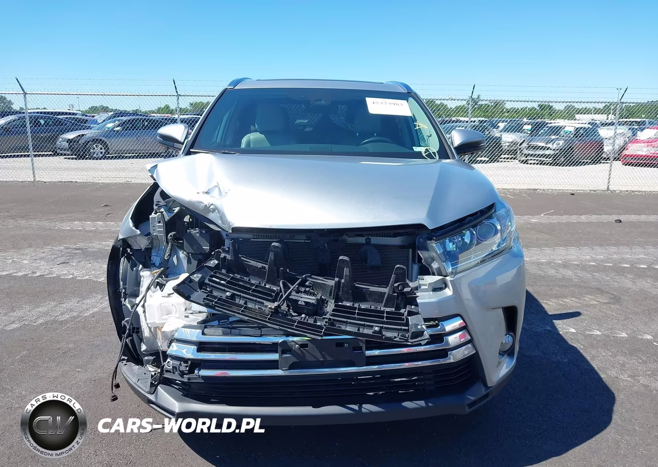 2018 Toyota Highlander Limited Platinum VIN:5TDDZRFH7JS896353 - 12