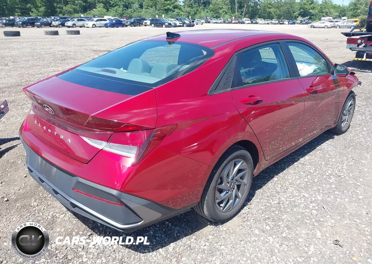 2024 Hyundai Elantra Sel VIN:KMHLM4DG3RU754785 - 4