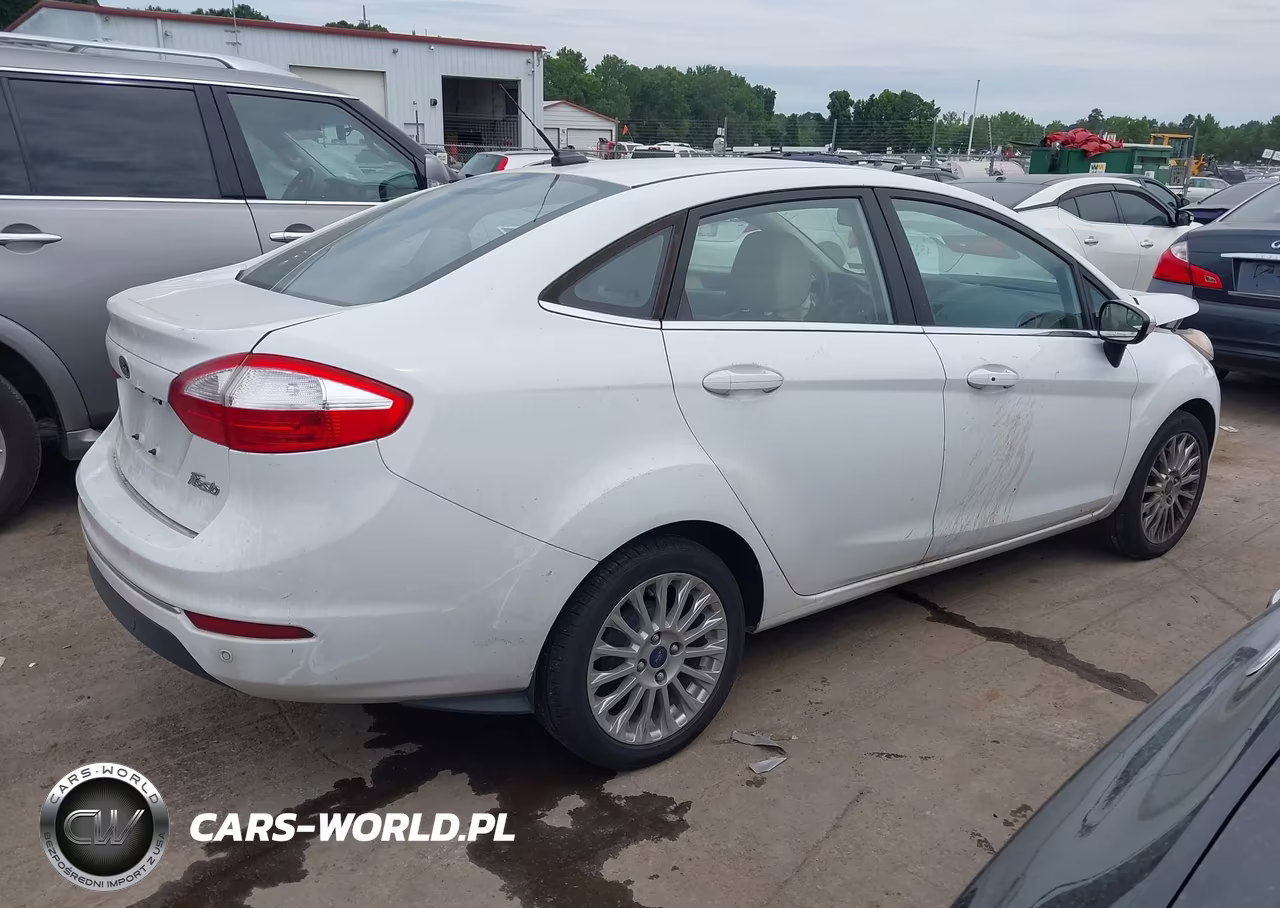 2015 Ford Fiesta Titanium VIN:3FADP4CJ3FM205445 - 4