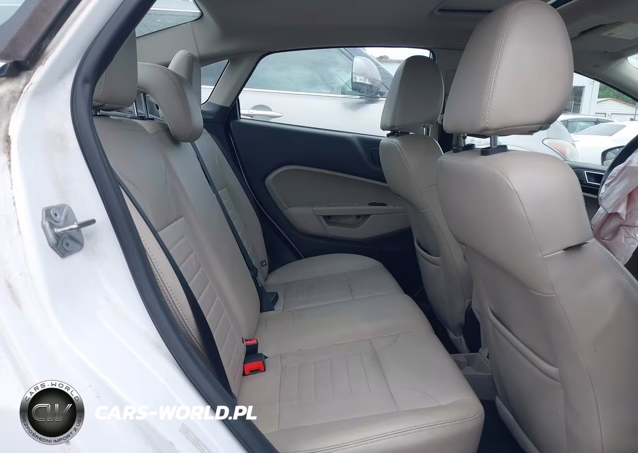 2015 Ford Fiesta Titanium VIN:3FADP4CJ3FM205445 - 8