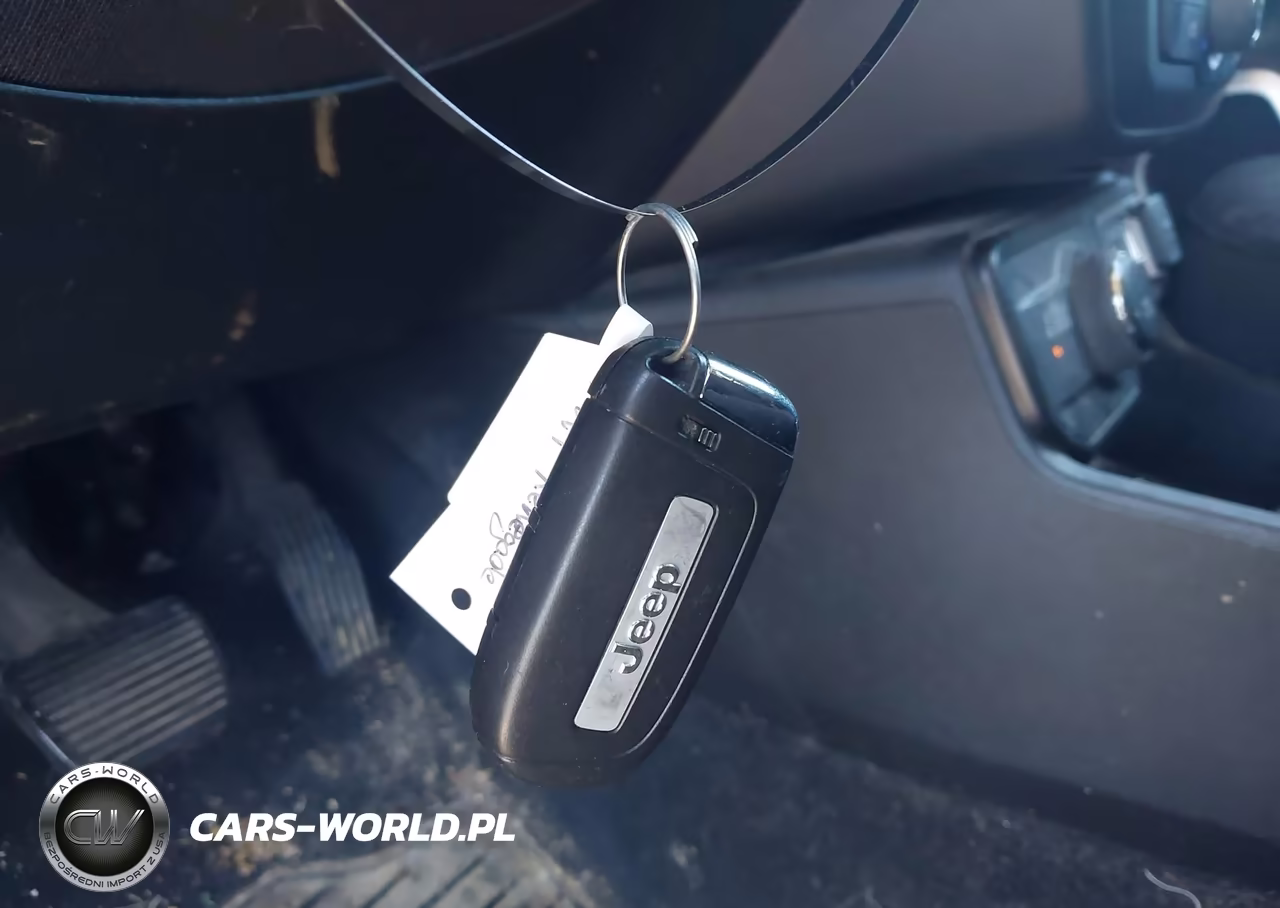 2021 Jeep Renegade Latitude 4X4 VIN:ZACNJDBB1MPN13697 - 11
