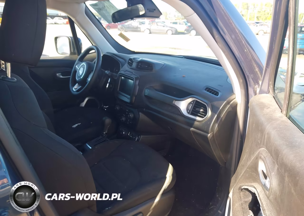 2021 Jeep Renegade Latitude 4X4 VIN:ZACNJDBB1MPN13697 - 5