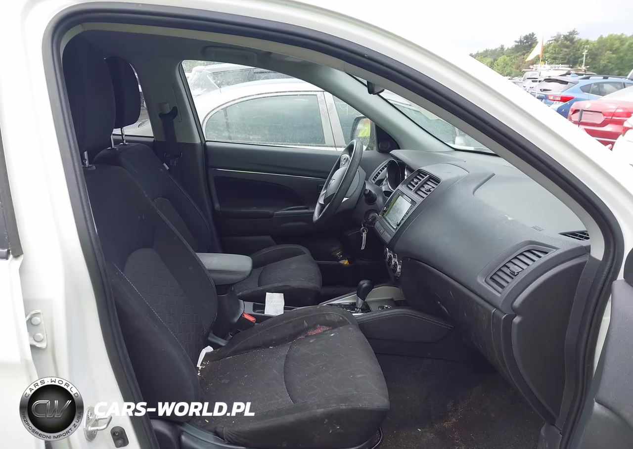 2021 Mitsubishi Outlander Sport VIN:JA4ARUAU5MU030266 - 5