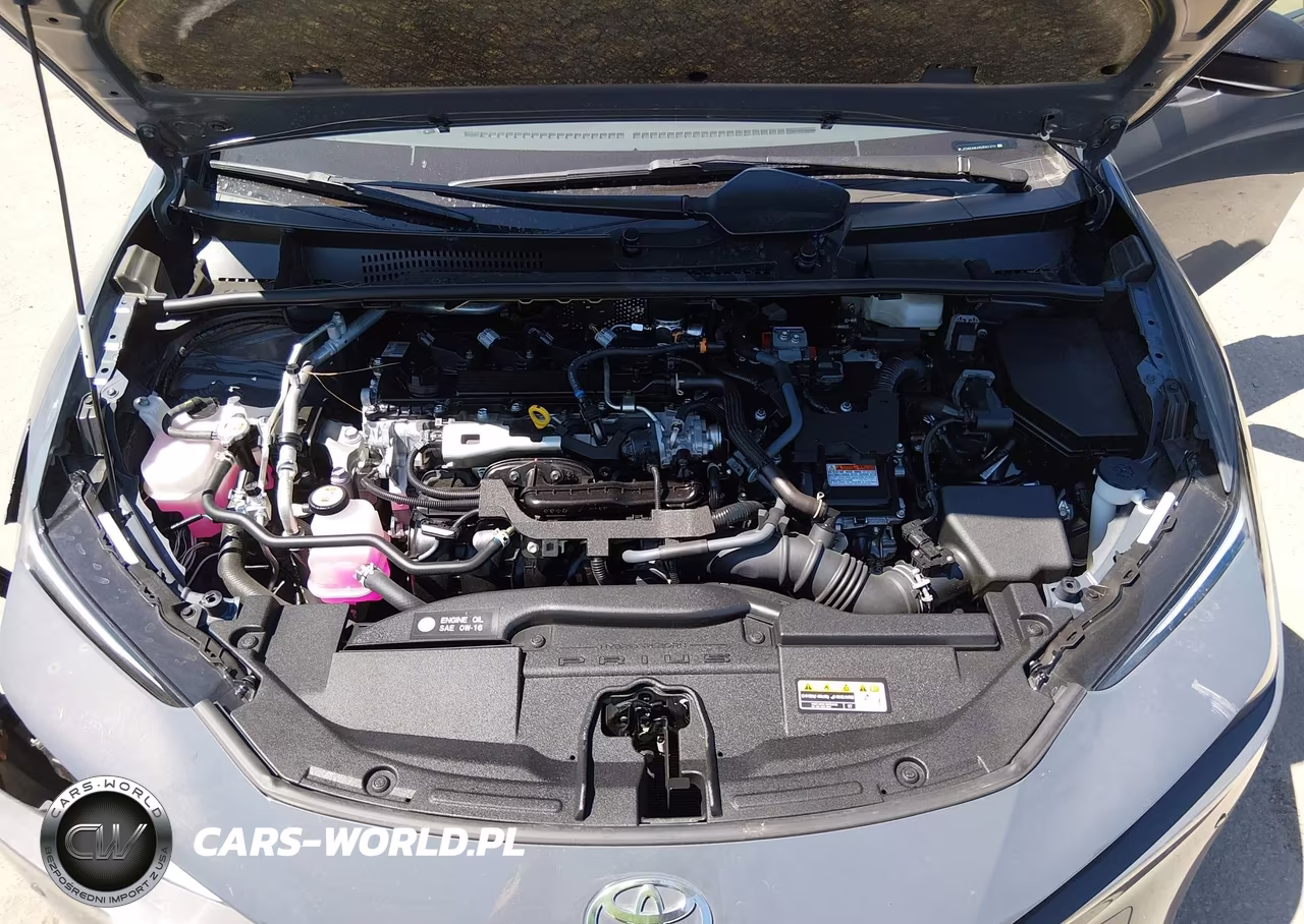 2025 Toyota Prius Le VIN:JTDACAAU0S3061210 - 10