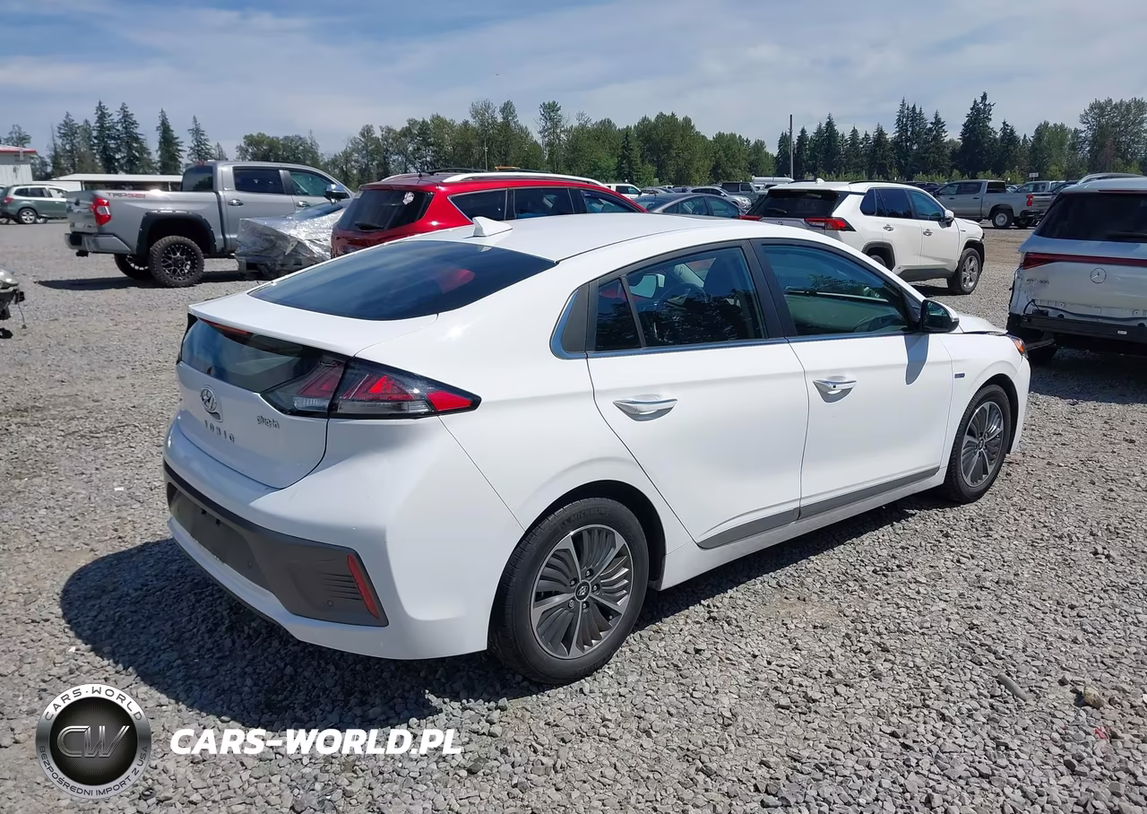 2020 Hyundai Ioniq Plug-In Hybrid Limited VIN:KMHCX5LD3LU199672 - 4