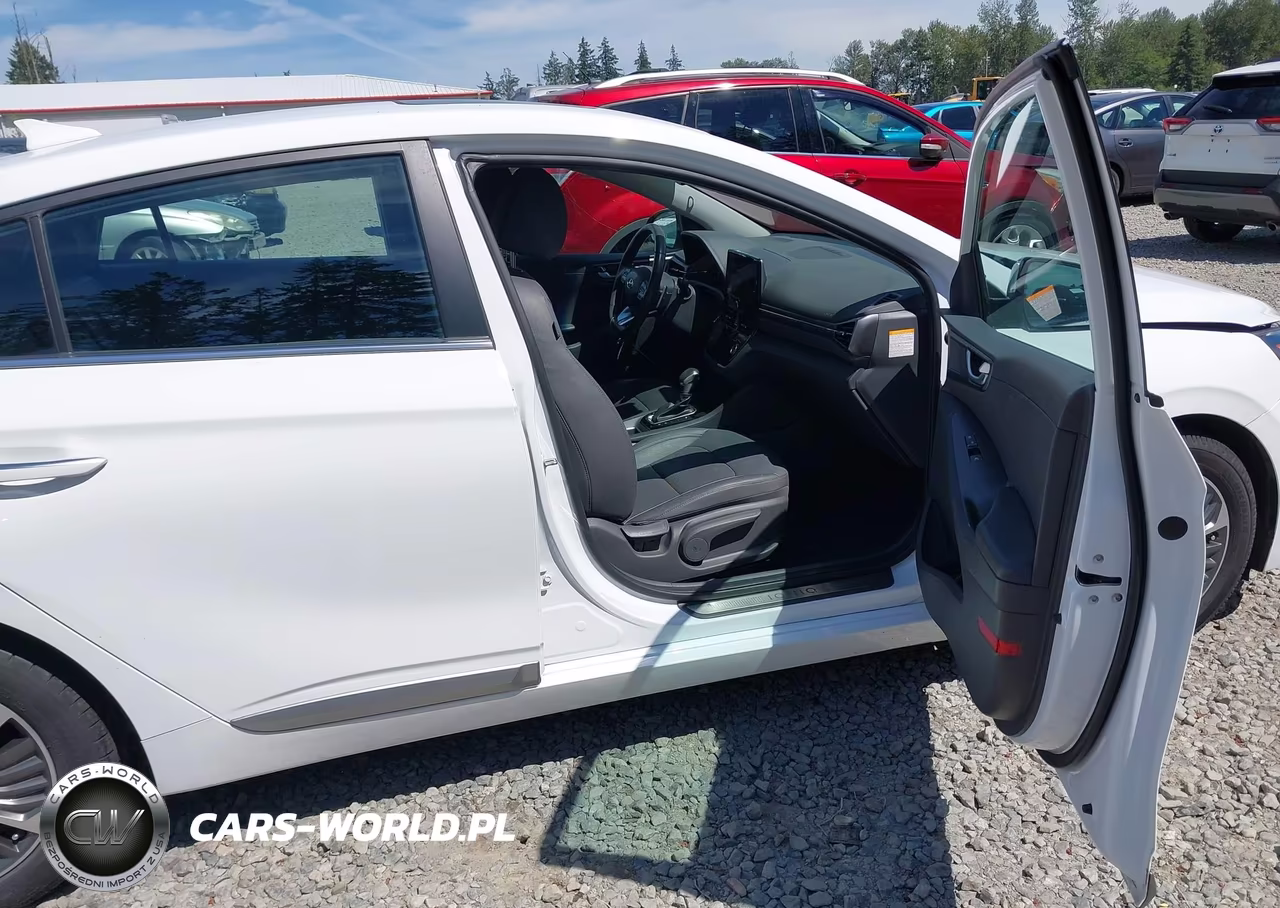 2020 Hyundai Ioniq Plug-In Hybrid Limited VIN:KMHCX5LD3LU199672 - 5