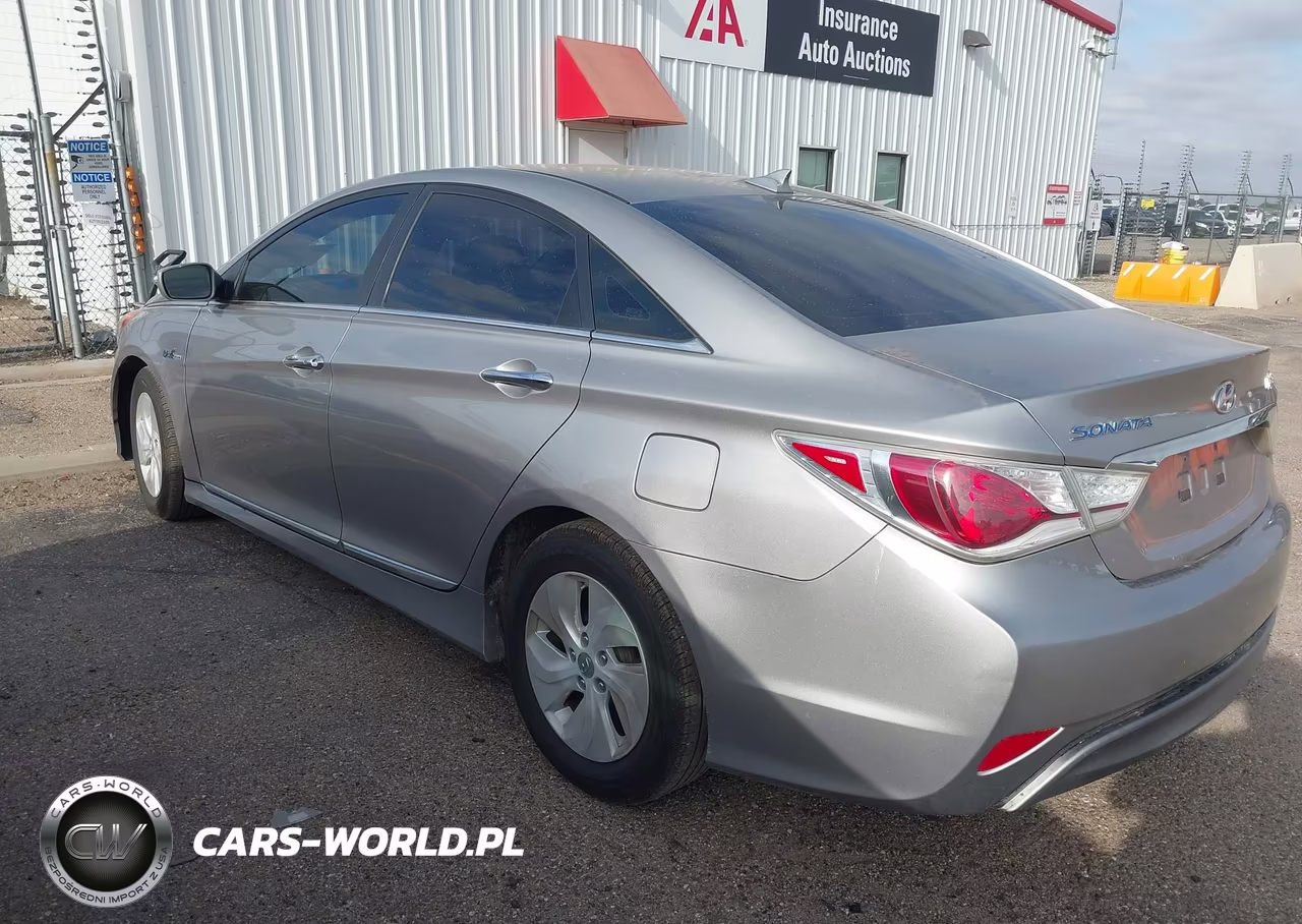 2013 Hyundai Sonata Hybrid VIN:KMHEC4A46DA083032 - 3
