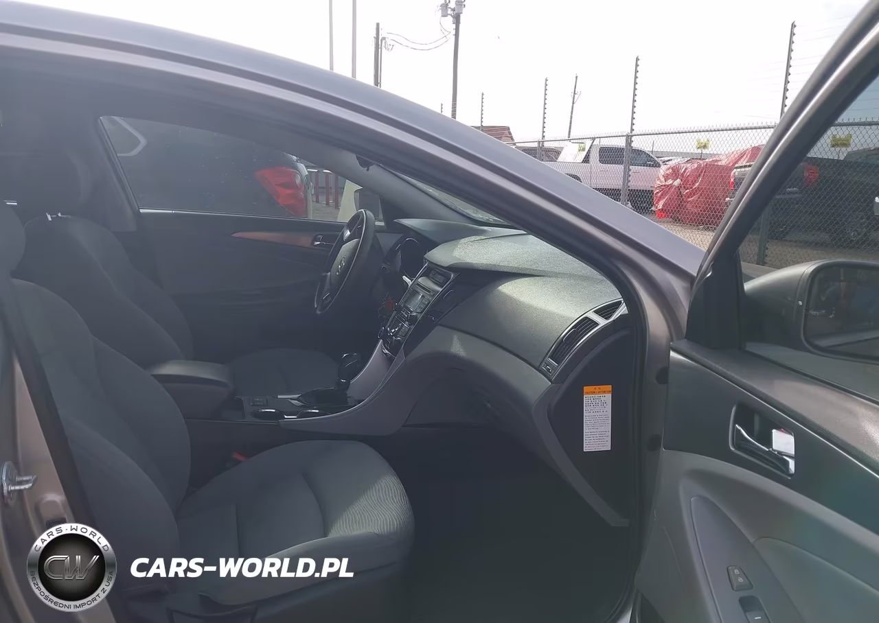 2013 Hyundai Sonata Hybrid VIN:KMHEC4A46DA083032 - 5