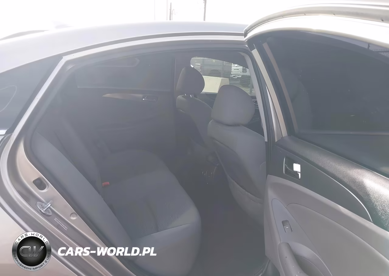 2013 Hyundai Sonata Hybrid VIN:KMHEC4A46DA083032 - 8