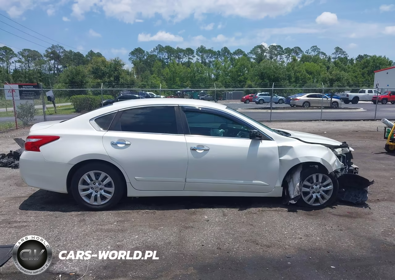 2016 Nissan Altima 2.5 S VIN:1N4AL3AP5GN312228 - 13