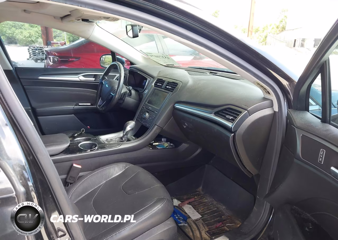 2013 Ford Fusion Titanium VIN:3FA6P0K97DR279704 - 5