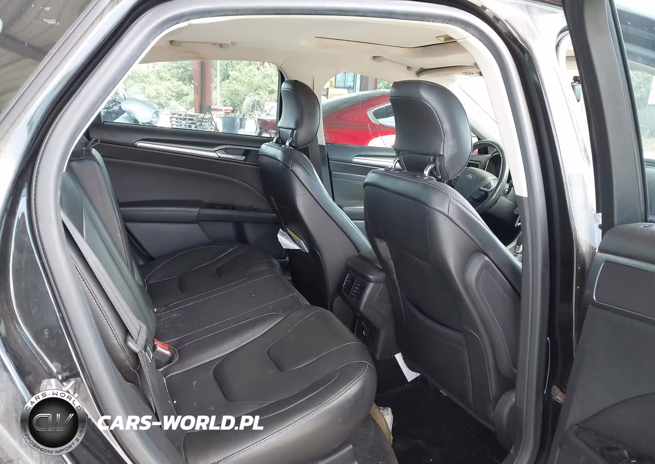 2013 Ford Fusion Titanium VIN:3FA6P0K97DR279704 - 8
