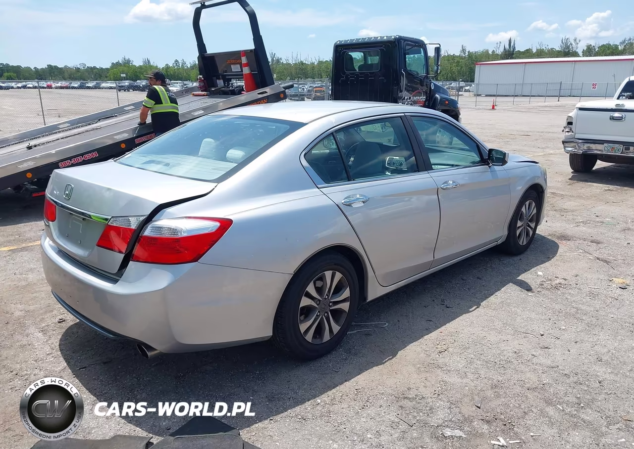 2013 Honda Accord Lx VIN:1HGCR2F3XDA264439 - 4